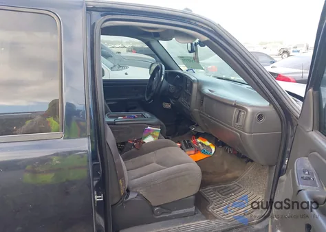 2005 Chevrolet Silverado 1500 Ls from USA, damaged, VIN 2GCEC13T751343053